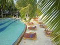 Royal_Island_swimming pool 06
